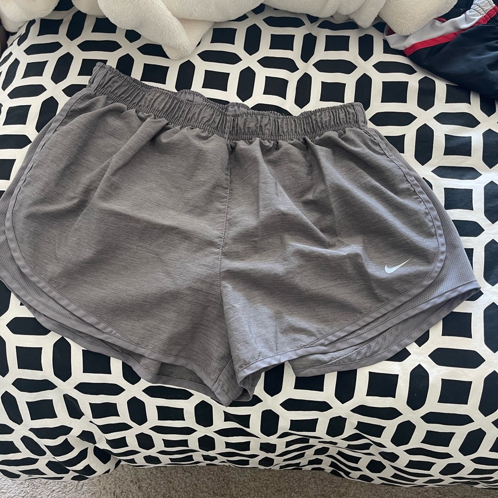 Nike Grey Tempo Dry Fit Shorts - Size XL